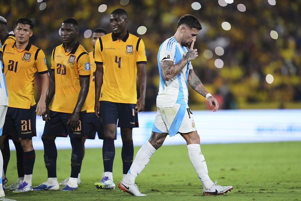 开云体育入口-阿根廷0-1收官！世预赛近7轮首败，遭点杀+0射正，双方各1人染红
