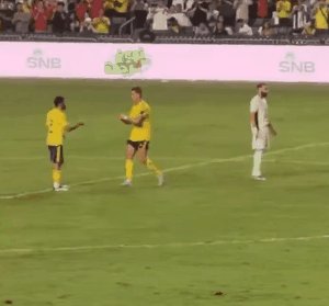 1755617233766025706.gif cristiano 2.gif