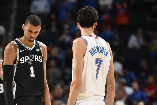 开云官网-最佳新秀争夺预演？文班亚马大战切特上演科幻片