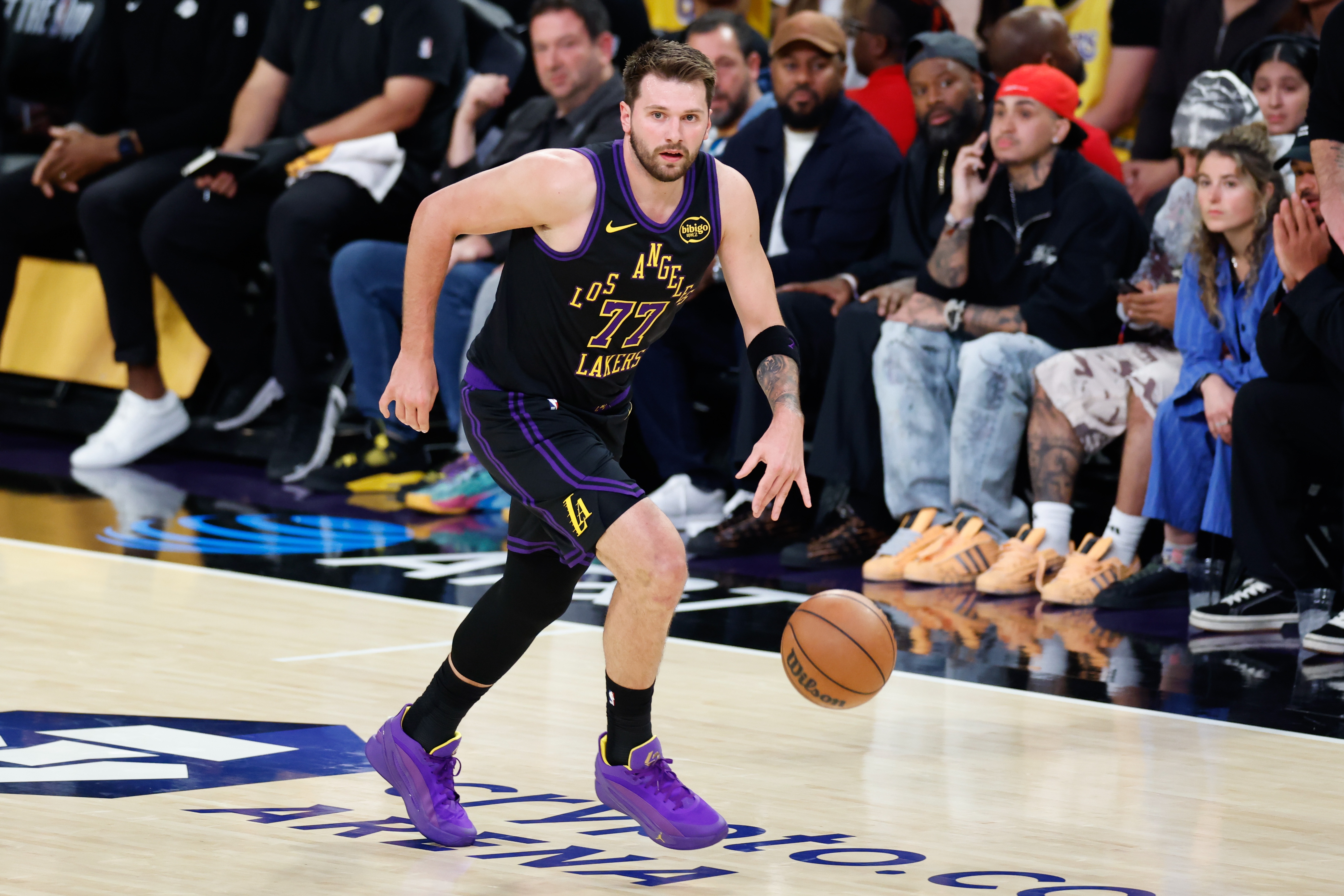 开云-东契奇成为本赛季第13位单场50+球员 约基奇2次&amp;掘金3人均为最多